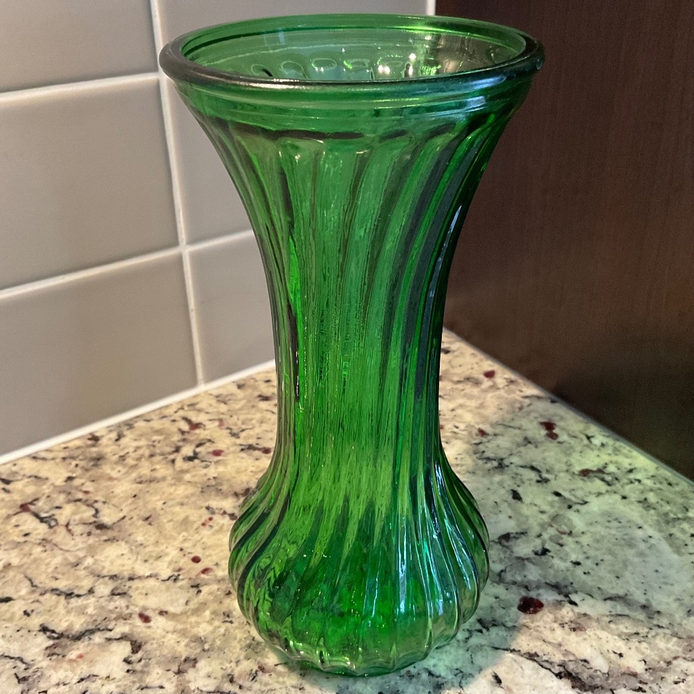 Vintage Hoosier Glass - 7.5” Emerald Green Swirl Vase